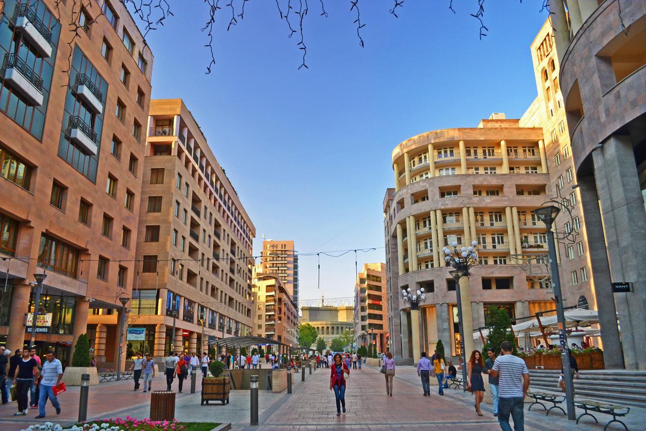 Апартаменты На площади Республики Ереван Экстерьер фото